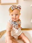 Floral Bib & Bow Set