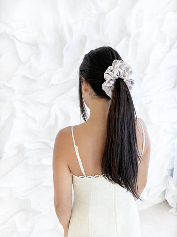 *Luna* The Luxe Satin Scrunchie - Champagne