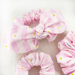 Daisy bow Scrunchie
