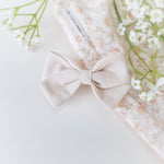 The Neutral Bow Set