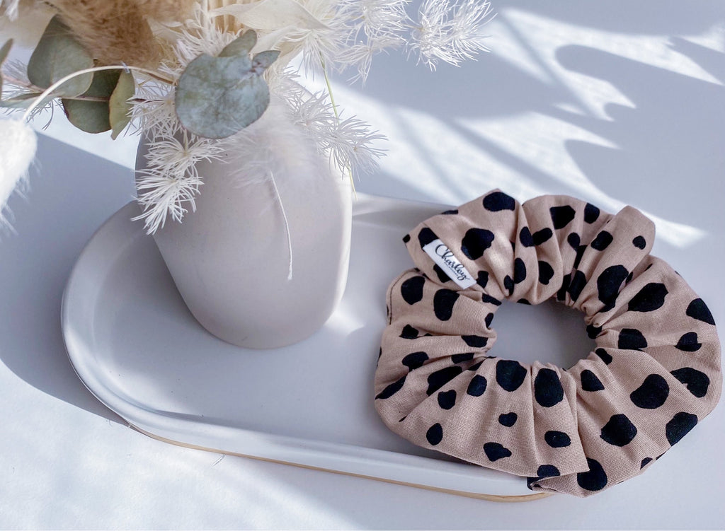 Snow Leopard Scrunchie – Charley Melbourne